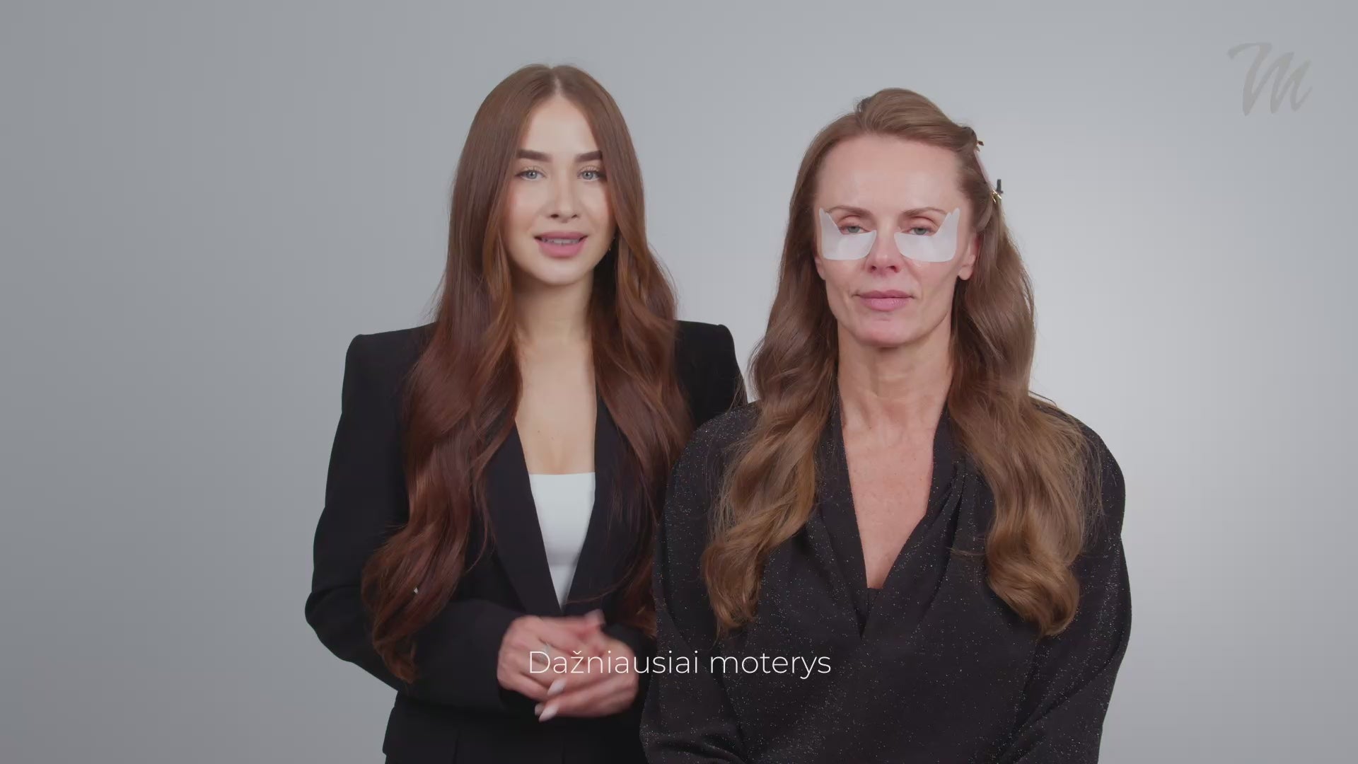 Load video: MATURE SKIN MAKEUP MASTERCLASS